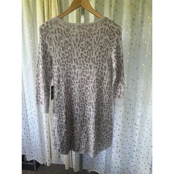 Express NWT Leopard Animal Print Scoop Neck Quarter Sleeve Sweater Dress XS - Picture 4 of 8